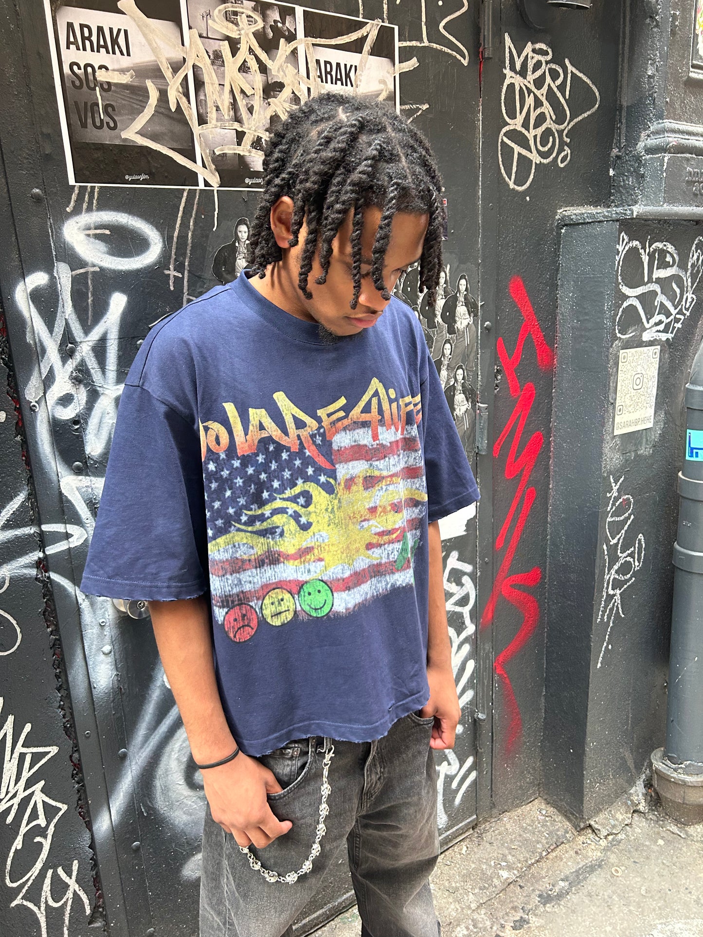 "DEBUT" TEE